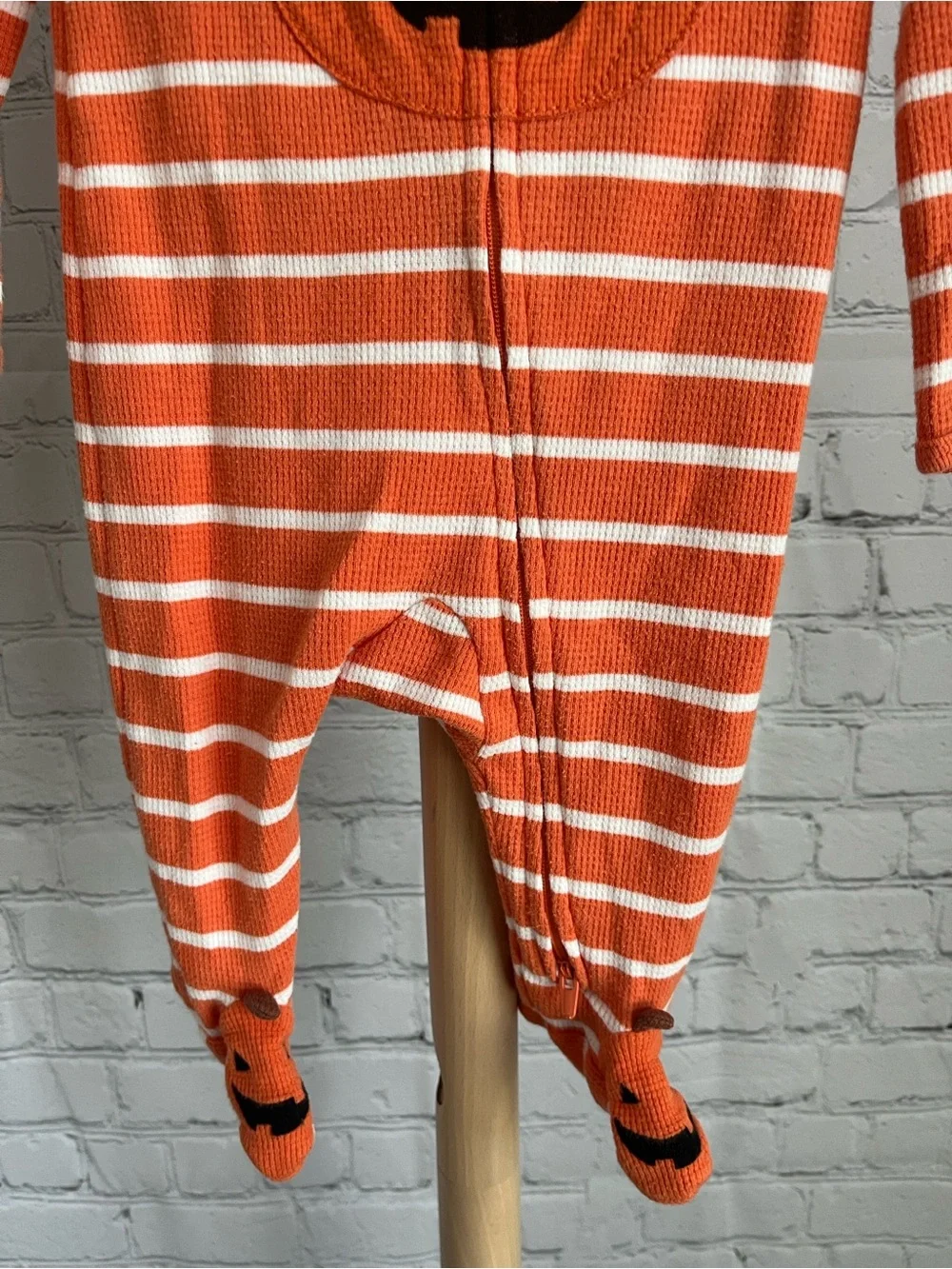 ⭐️⭐️PICK 5 / $20 Carter's Orange Striped Halloween Pumpkin One-Piece for baby